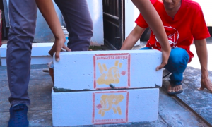 cara menempelkan bata ringan